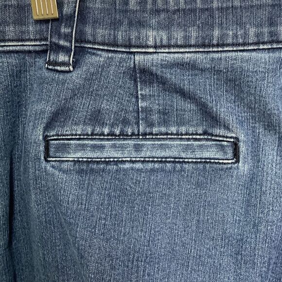 L.L. Bean Classic Fit Blue High Rise Medium Wash Trouser Style Jeans Size 16 - Picture 6 of 13
